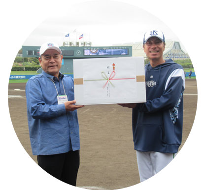 ヤクルトスワローズへの差し入れ